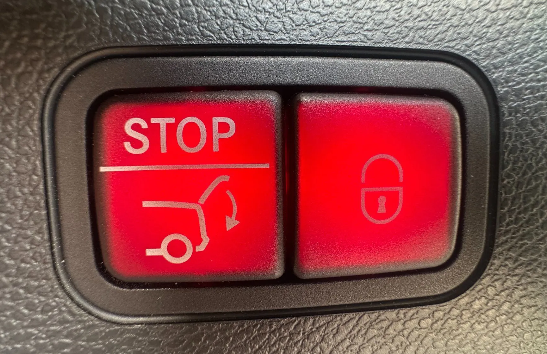 Zunanja slika - Mercedes-Benz EQC - 400 4MATIC.NEMŠKI+4ALU.KAMERA.KLJUKA.LED.ACC.USNJE - 15