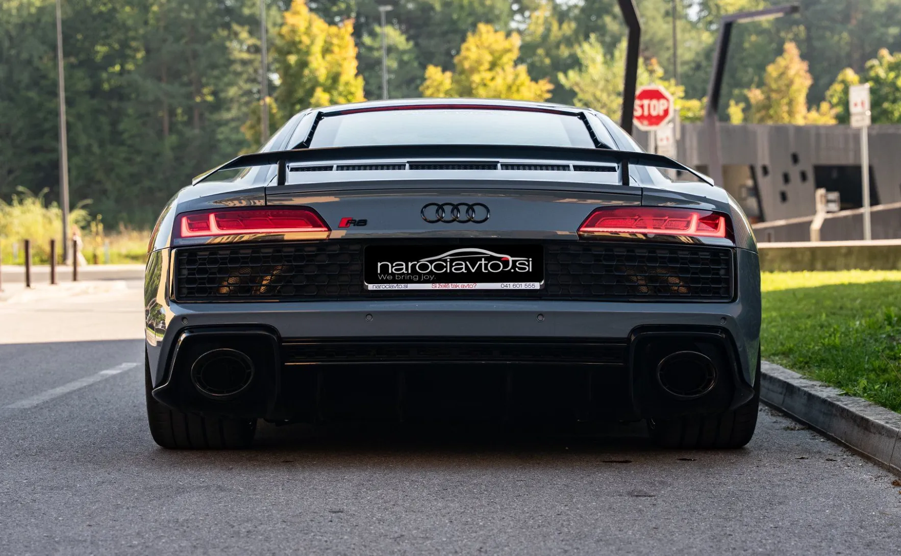 Zunanja slika - Audi R8 - Quattro - Keyless - Ogrevani sedeži - LED - 20col - 7