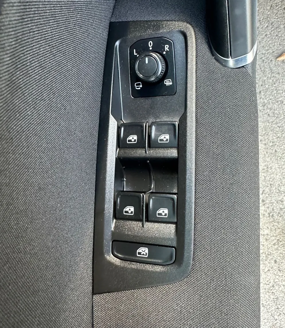 Zunanja slika - Volkswagen Touran - 1.5 TSI BMT Family DSG-LED-KAMERA-ALU... - 12