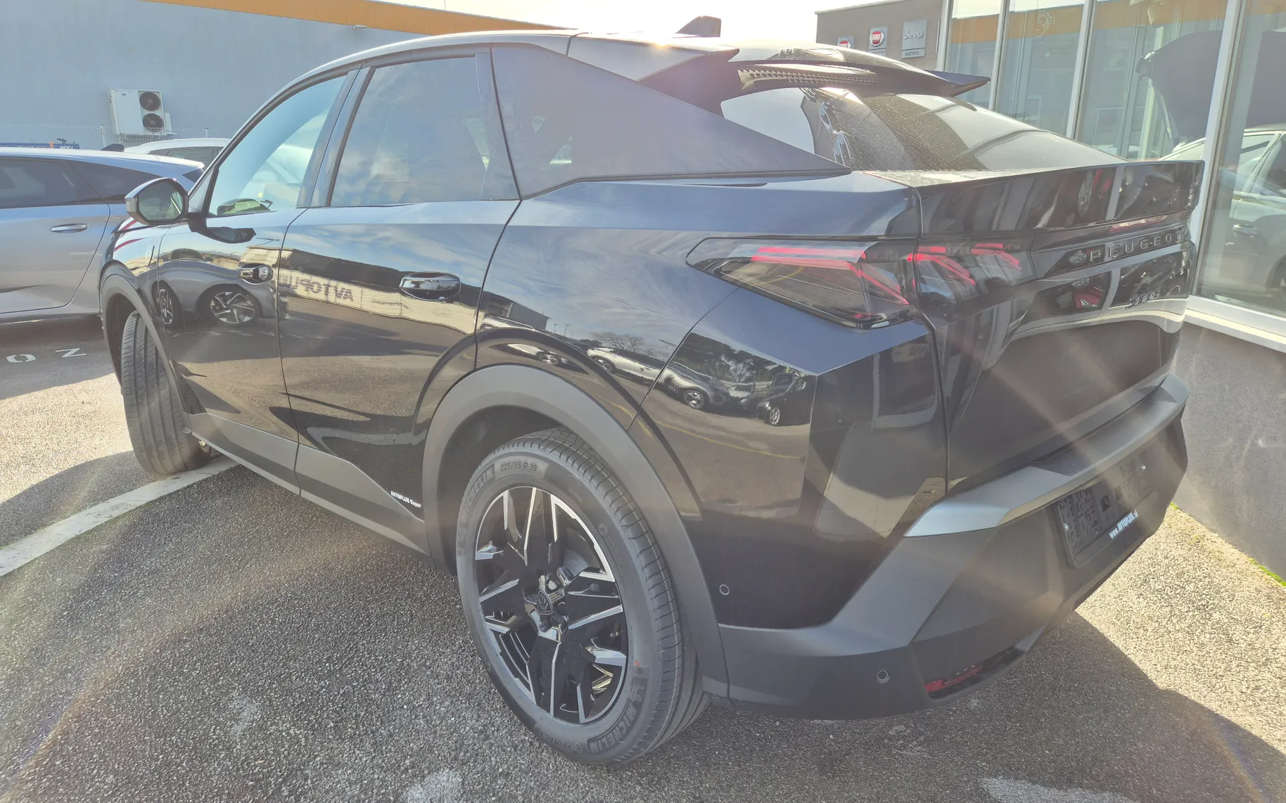 Zunanja slika - Peugeot 3008 - GT HIBRID 145 e-DCT6 €6.4 - NA ZALOGI - 7