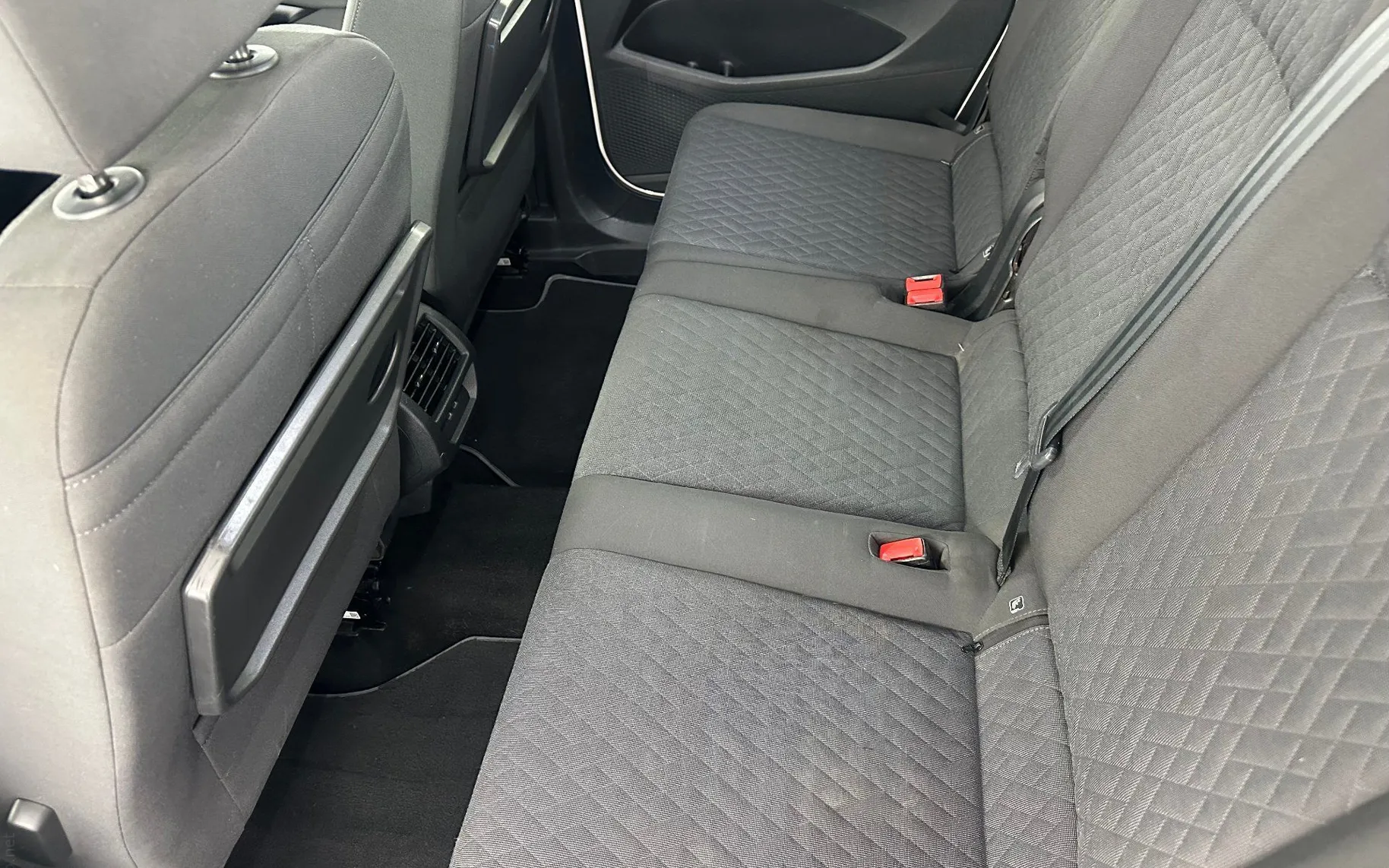 Zunanja slika - Volkswagen Caddy - 2.0 TDI 90KW.NAVI.PDC.2023 DIZEL - 6