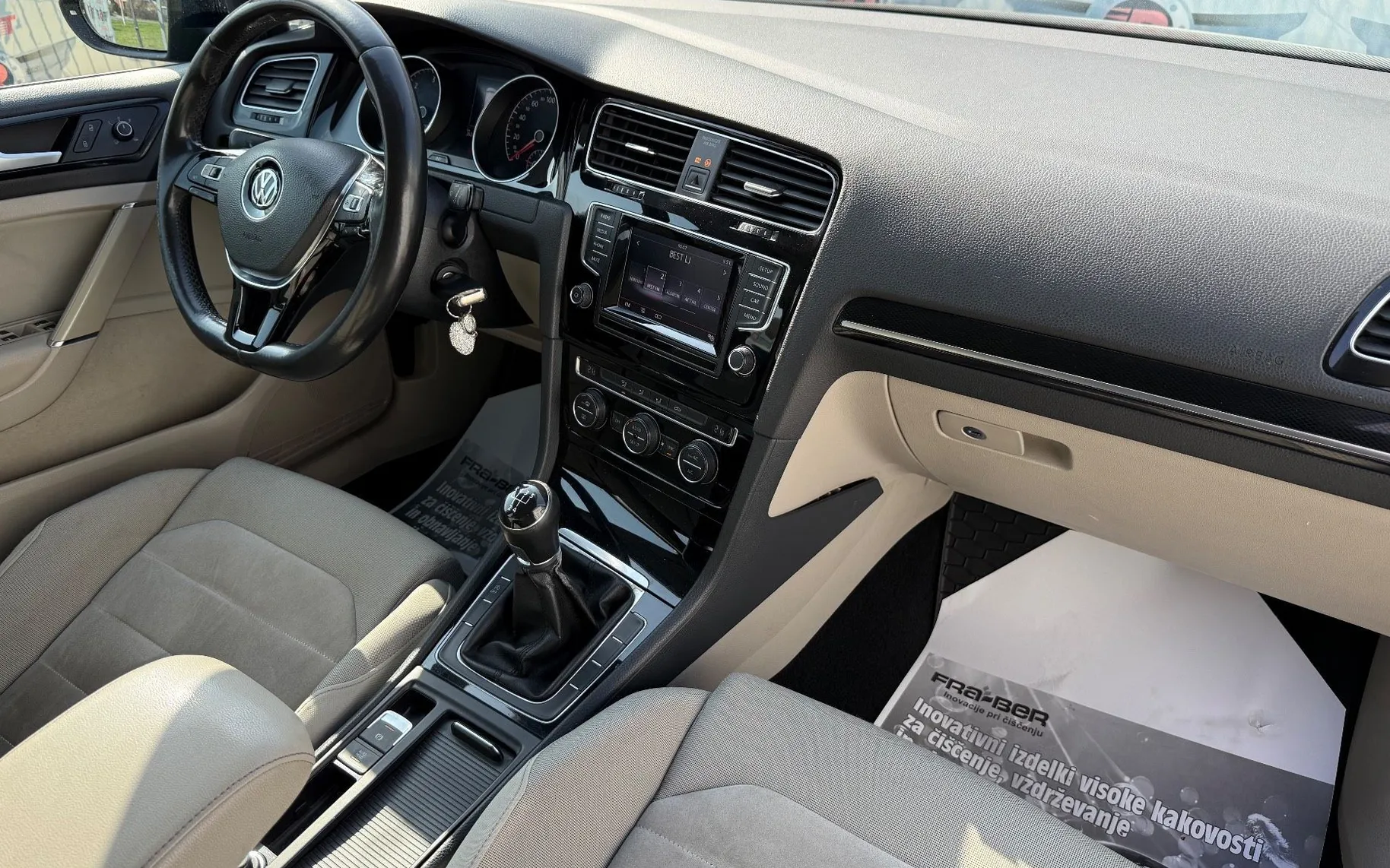 Zunanja slika - Volkswagen Golf - 1.6 TDI BlueMotion Tech Comfort.77kW - 10