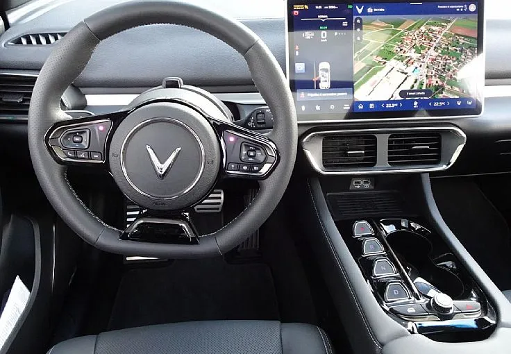 Zunanja slika - Vinfast VF8 - 87.7 kWh AWD Plus - 3