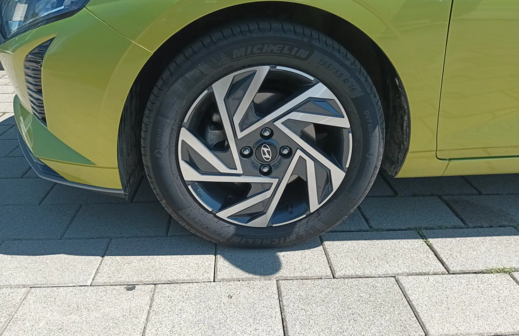 Zunanja slika - Hyundai i20 - 1.0 T-GDI Style Winter.rg - 3