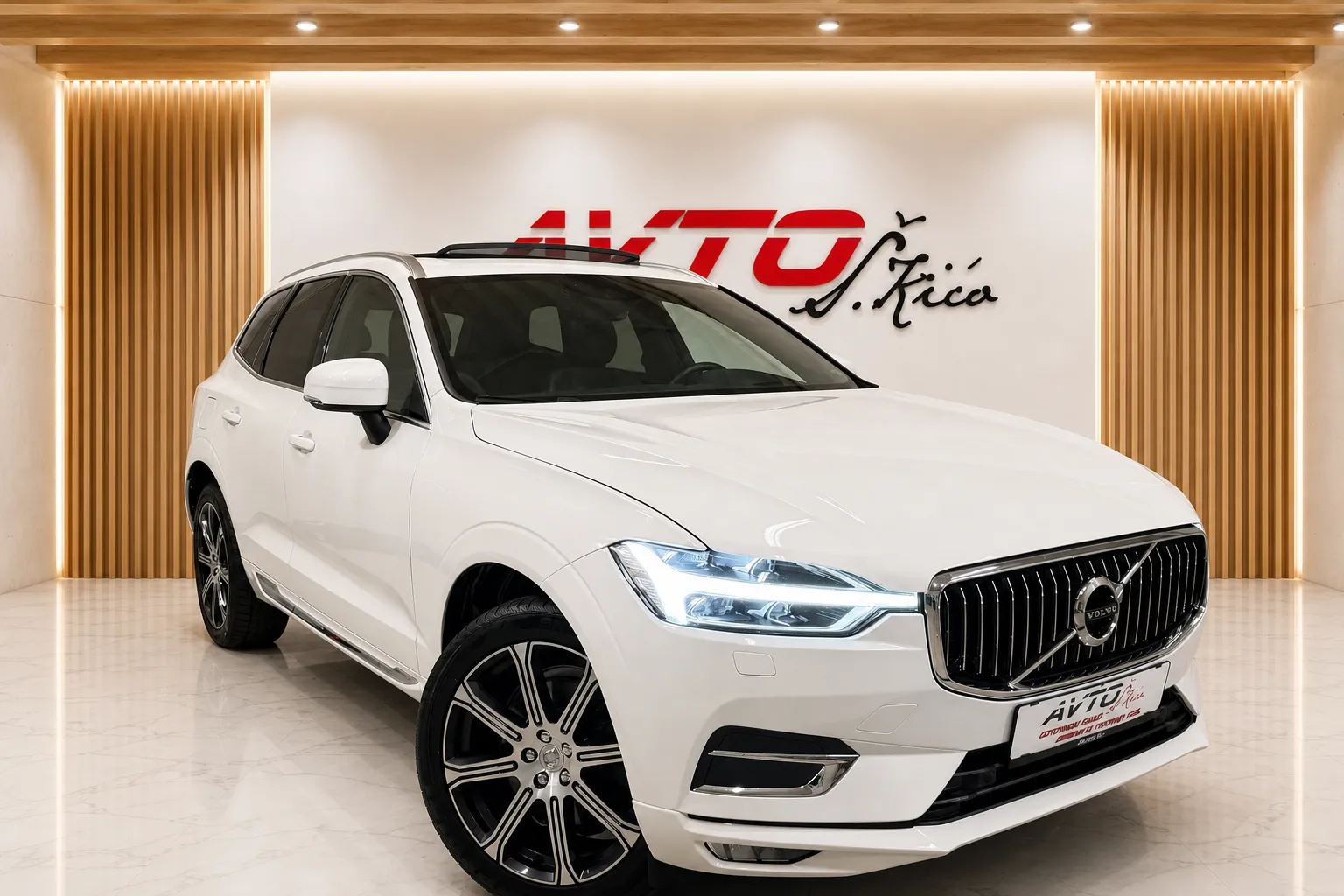 Zunanja slika - Volvo XC60 - D4 4X4-INSCRIPTION-VIRTUAL-PANORAMA-KAMERA-HEAD UP - 2