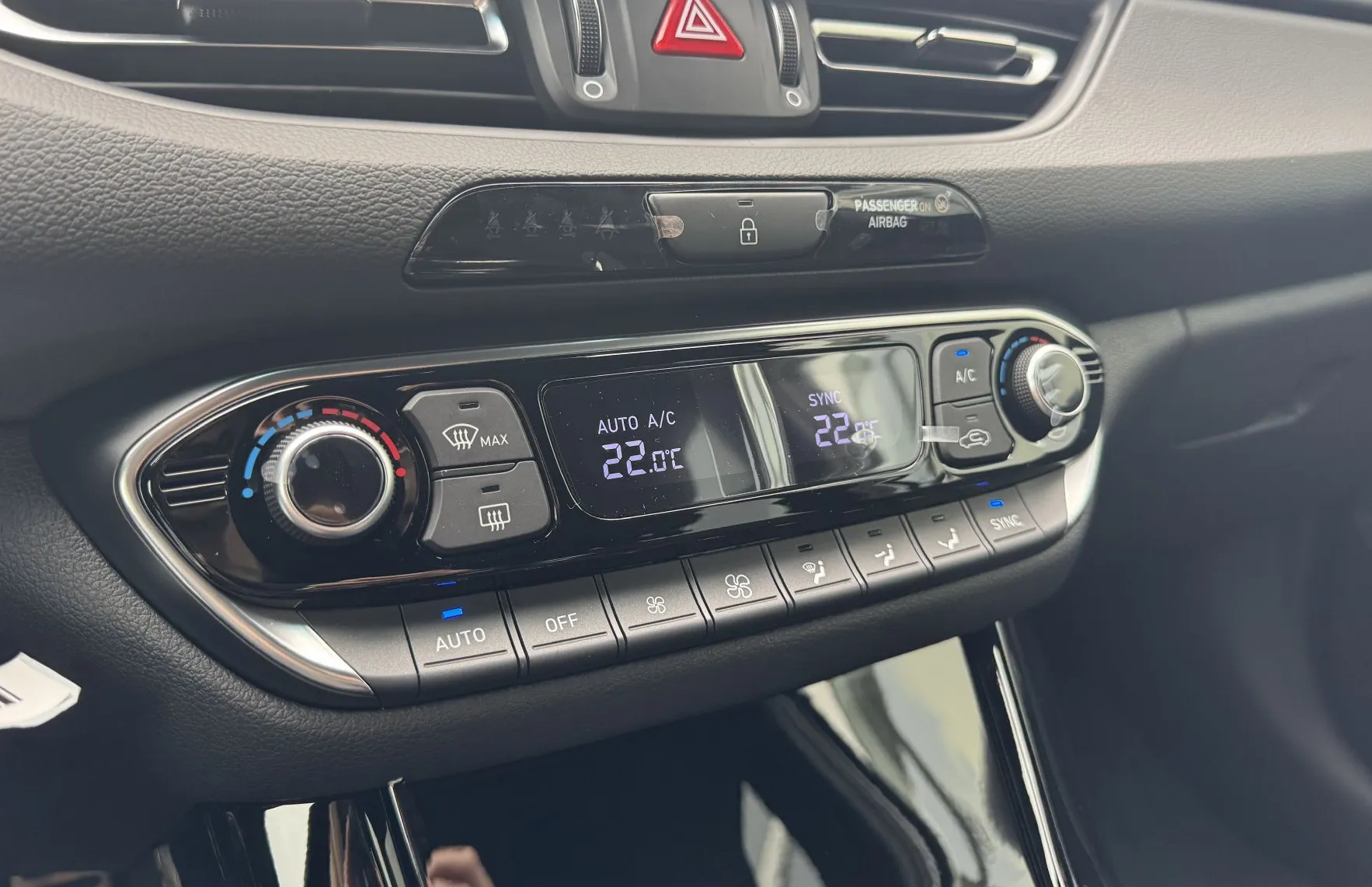 Zunanja slika - Hyundai i30 - 1.5 T-GDI 140 MHEV PREMIUM - 10