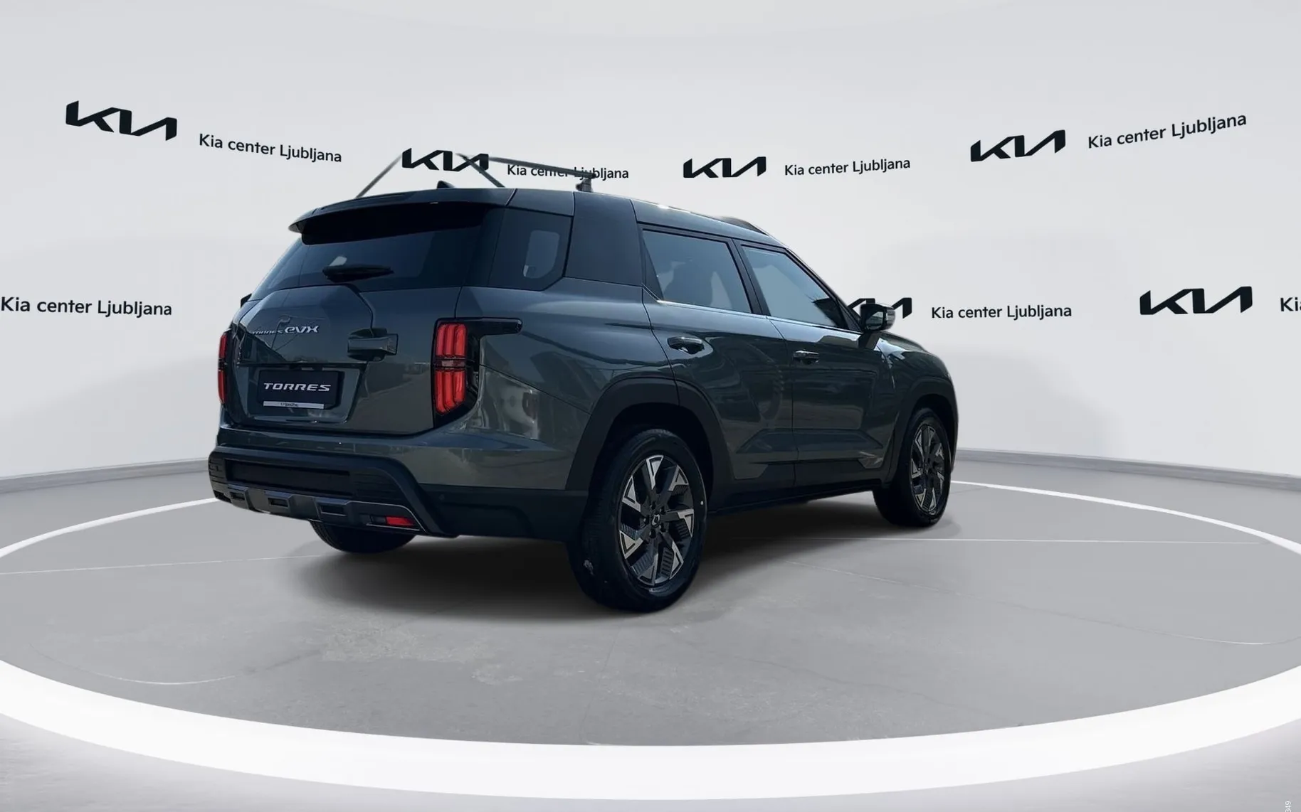 Zunanja slika - KG Mobility Torres - Explore 2WD - 5