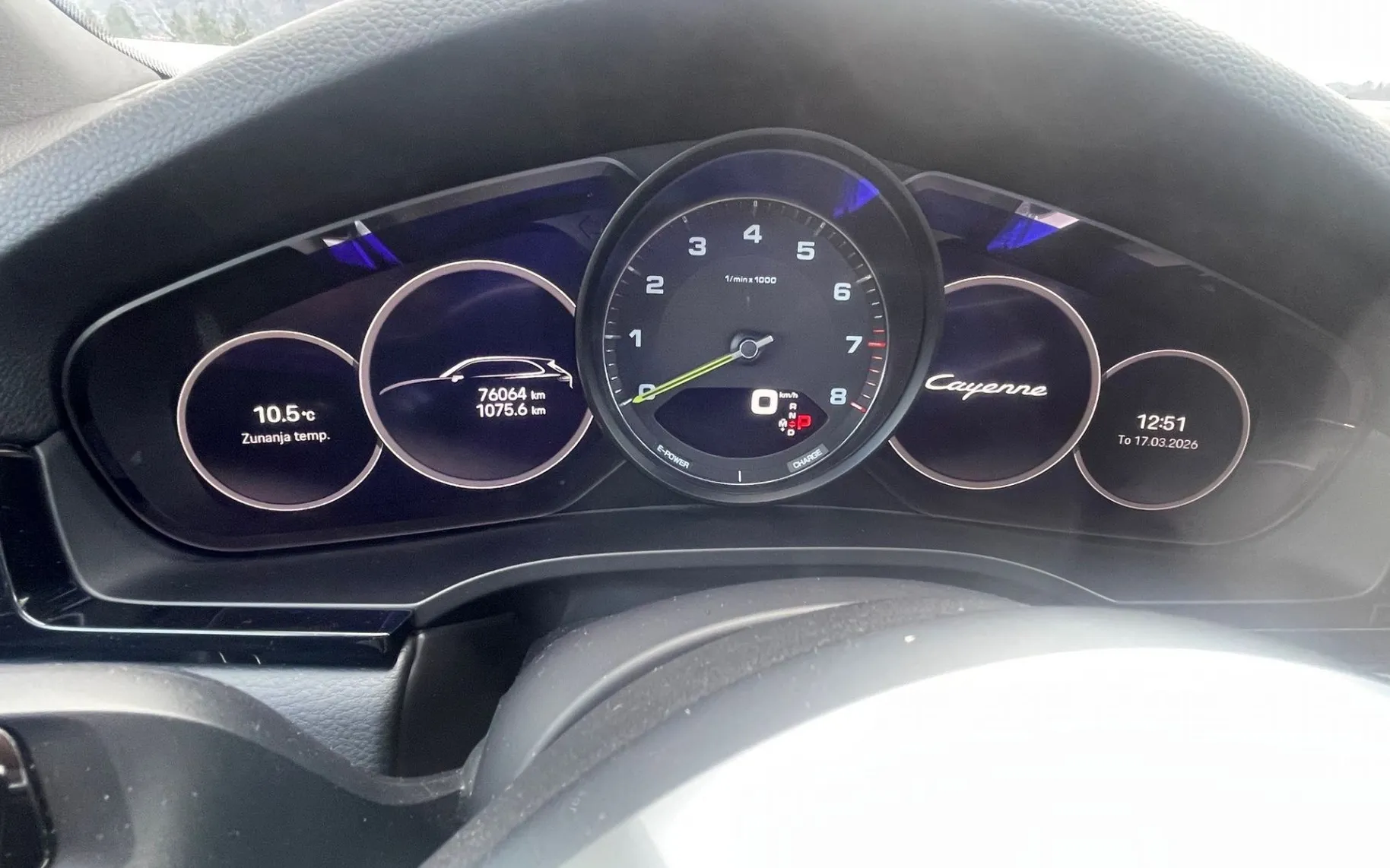 Zunanja slika - Porsche Cayenne - 3.0 E-HYBRID PLATINUM EDITION AUTO MATRIX.USNJE - 6