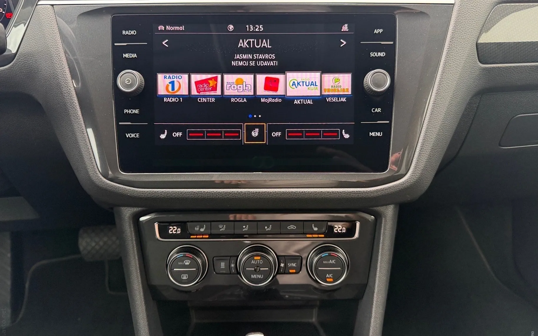 Notranja slika - Volkswagen Tiguan - 4motion 2.0 TDI BMT DSG R-Line-Black Style-WEBAS - 9