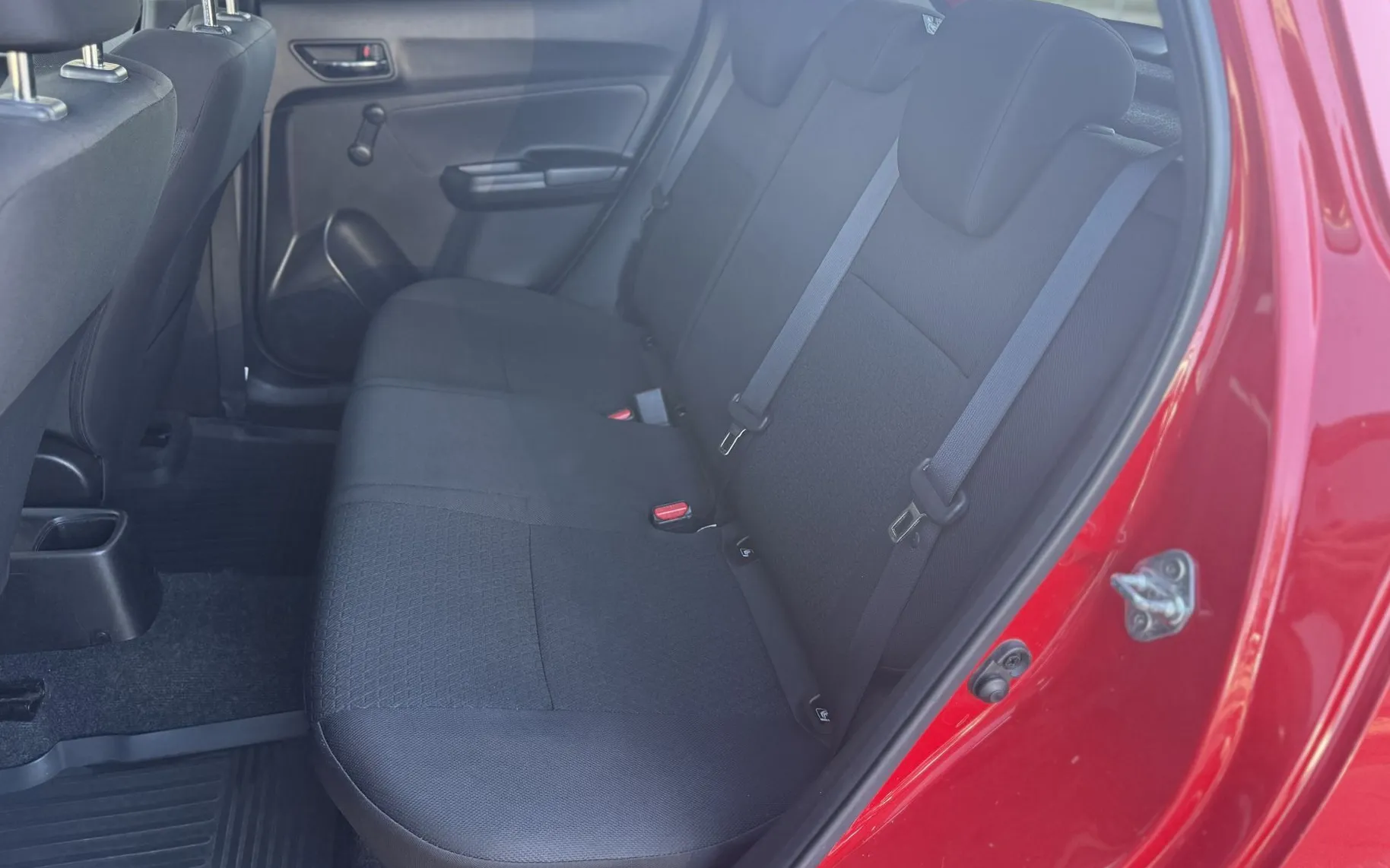 Zunanja slika - Suzuki Swift - 1.2 VVT ALLGRIP PREMIUM - 9