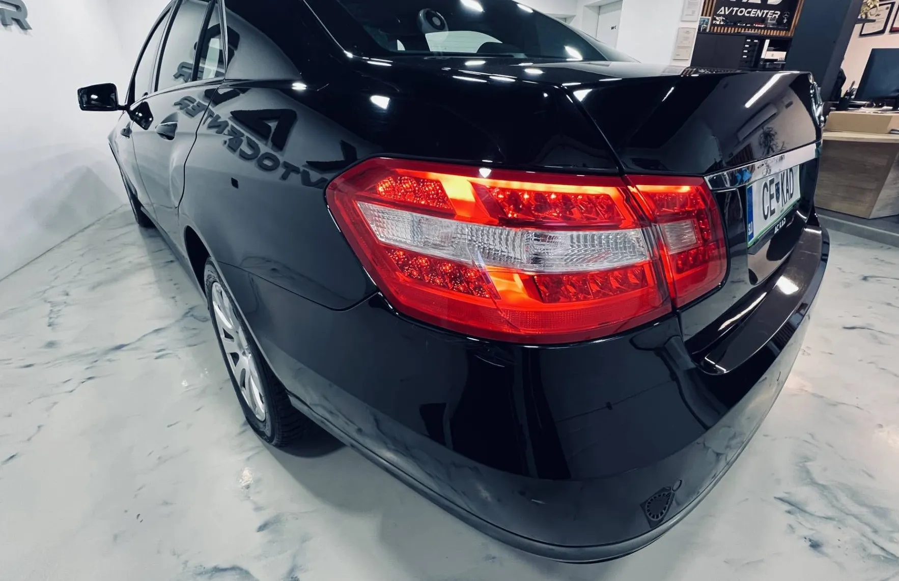 Zunanja slika - Mercedes-Benz E-Razred - E BlueEFFICIENCY 200 CDI - 5