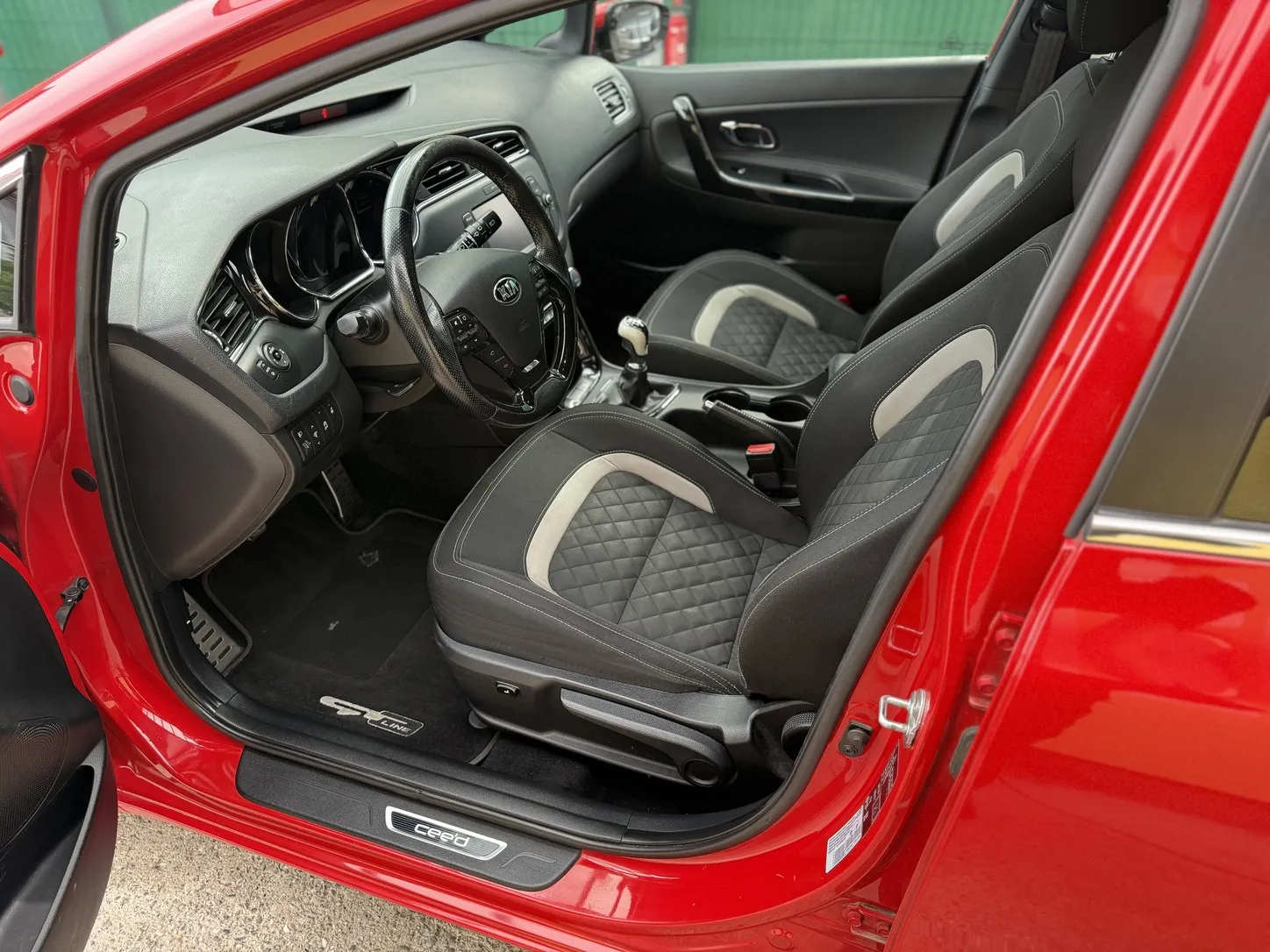 Zunanja slika - KIA Ceed - 1.6 TD - 8