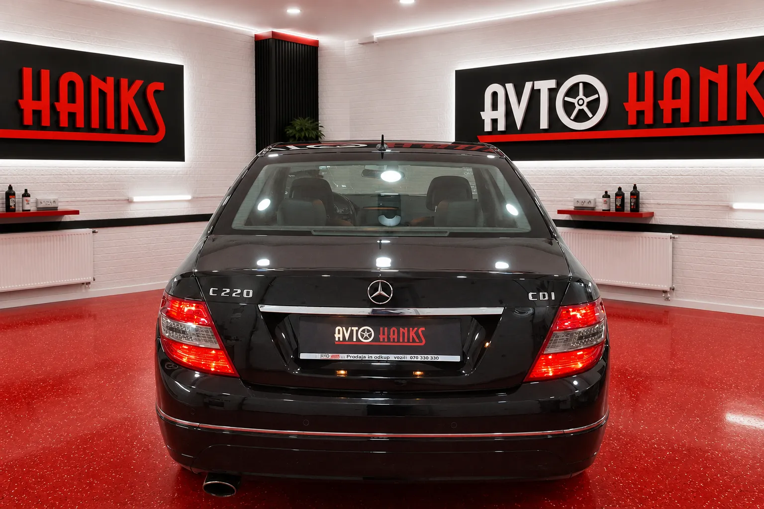Notranja slika - Mercedes-Benz C-Razred - C 220 CDI Avantgarde.1.LASNIK.MAX OHRANJEN - 11