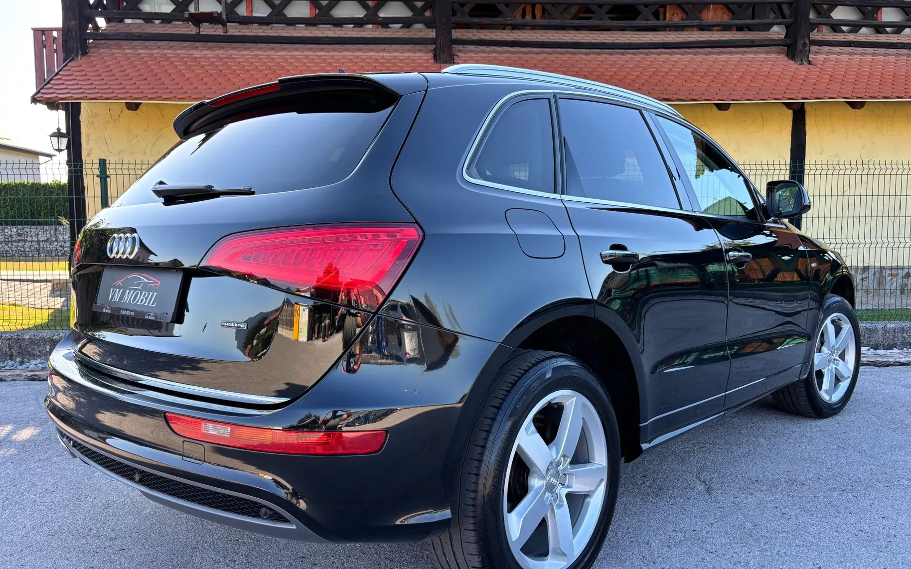 Zunanja slika - Audi Q5 - 2.0 TDI QUATTRO - 4