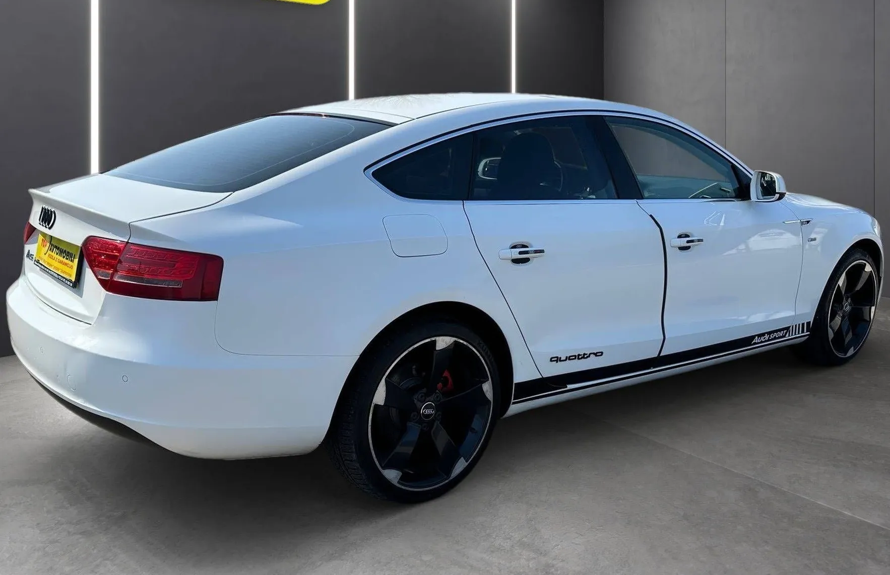 Zunanja slika - Audi A5 - Sportback 2.0 TDI QUATTRO S-LINE BI-XENON TEMPOMAT HI-FI T.. - 9
