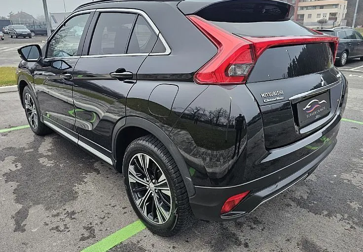Zunanja slika - Mitsubishi Eclipse Cross - 2.2 DI-D Diamond 4WD Avtomatik|Kamera|Keyless| - 5