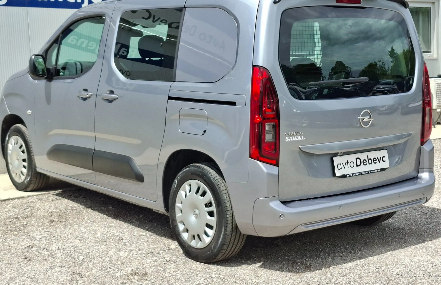 Zunanja slika - Opel Combo - LIFE 1.5 DTH Kamera 360 navigacija gr. volana - 6