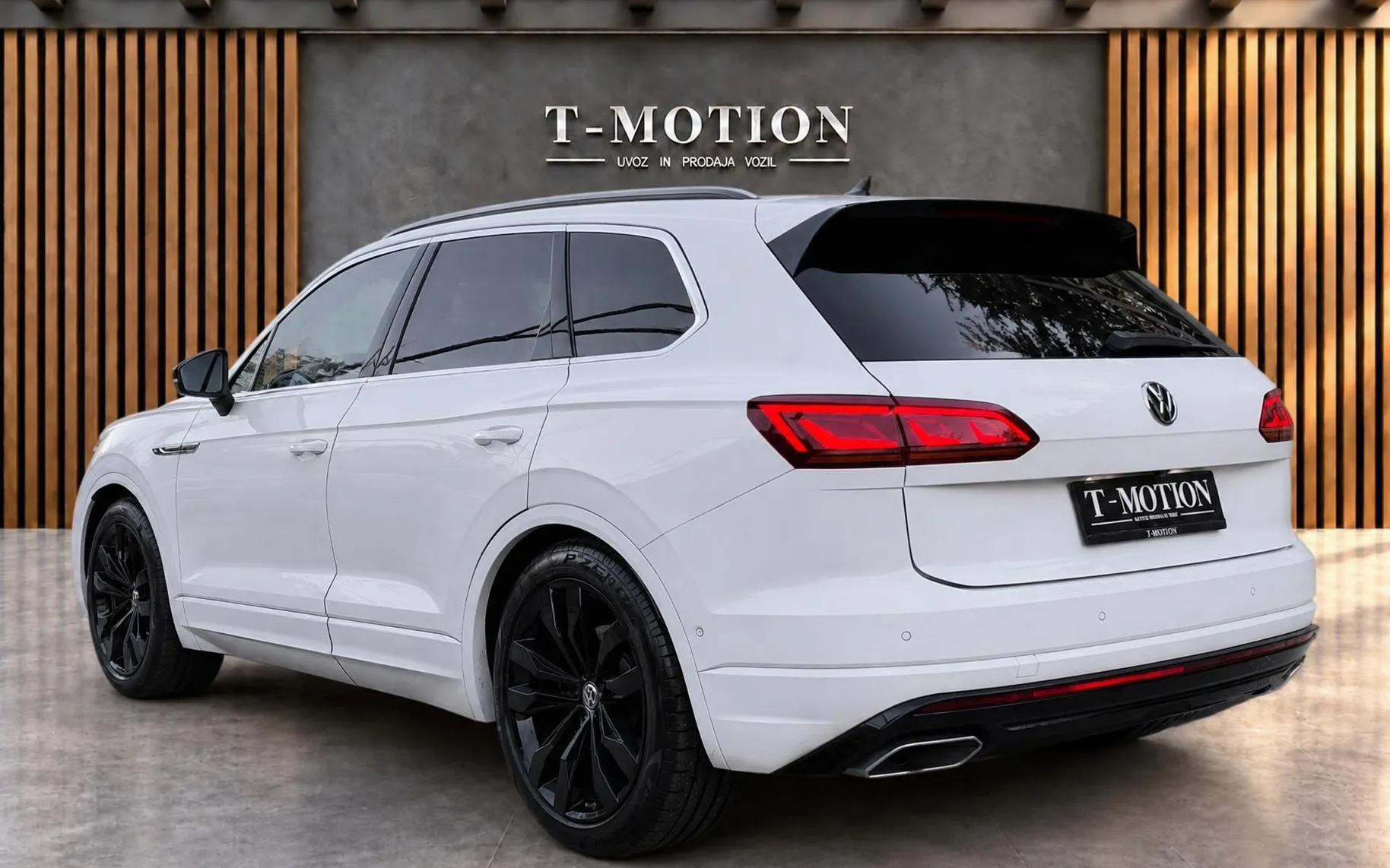 Zunanja slika - Volkswagen Touareg - 4x4 V6 TDI R-Line|53.000km|Zračno|Matrix|Pano|ACC - 3