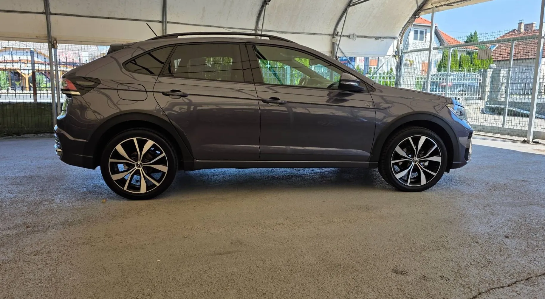 Zunanja slika - Volkswagen Taigo - 1.0 TSI R-Line 1Lastnik-SLO-Tovarniška garancija - 4