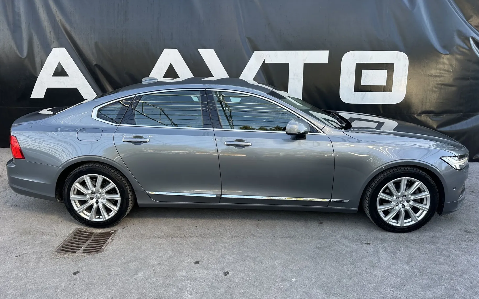 Zunanja slika - Volvo S90 - D4 AUT Inscription-FULL LED-KEYLESS-18COL-ACC-NAVI - 3