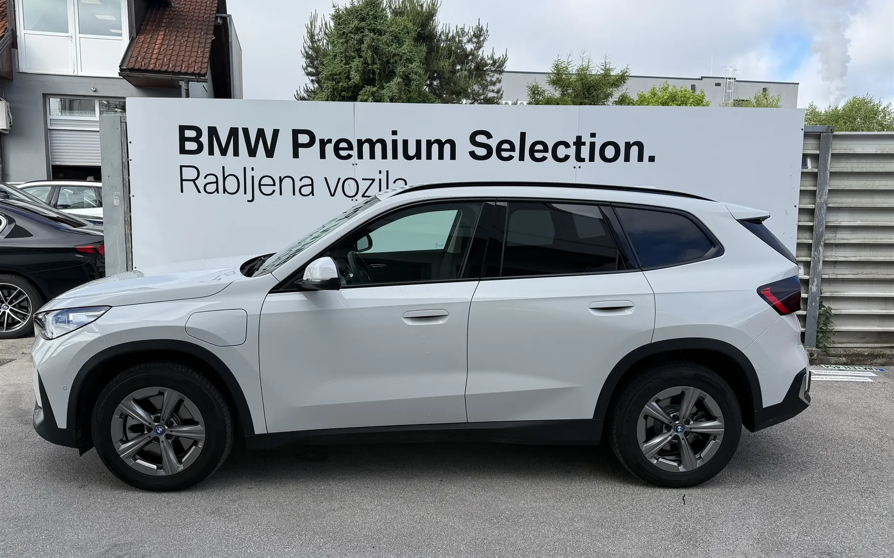 Zunanja slika - BMW X1 - xDrive30e - 3