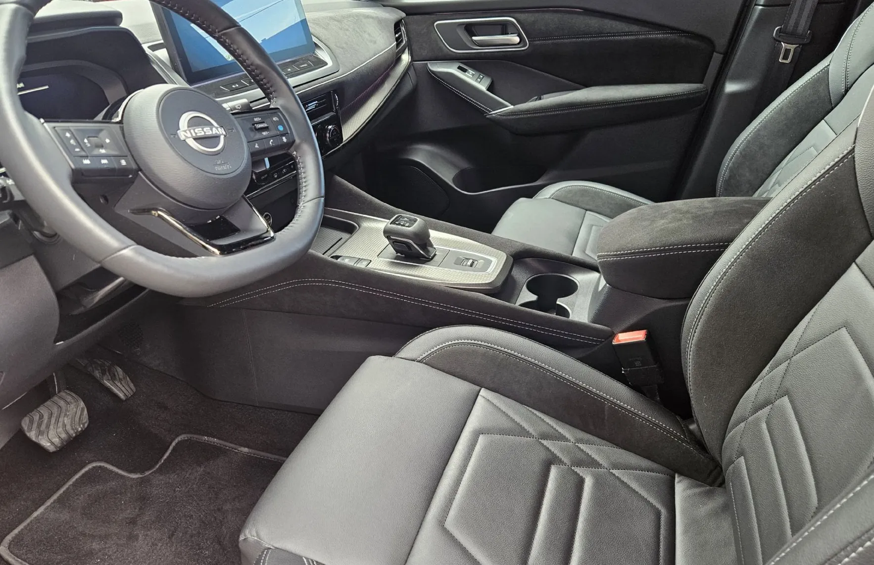 Zunanja slika - Nissan Qashqai - 1.3 DIG-T MHEV N-Design X-Tronic - 6