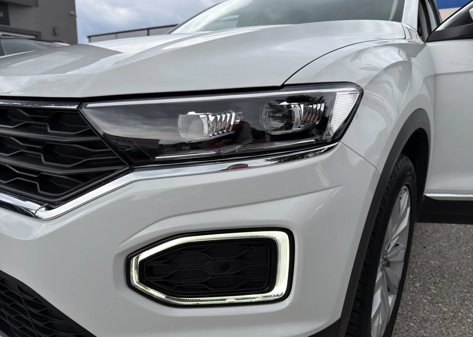 Zunanja slika - Volkswagen T-Roc - 2,0 TDI BMT Style DSG 4M AUT - 17