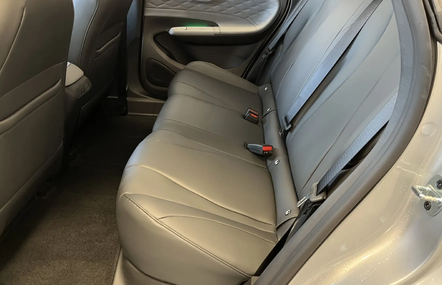Zunanja slika - Dongfeng Box - 42.3 kWh 70 kW - NA ZALOGI - - 10