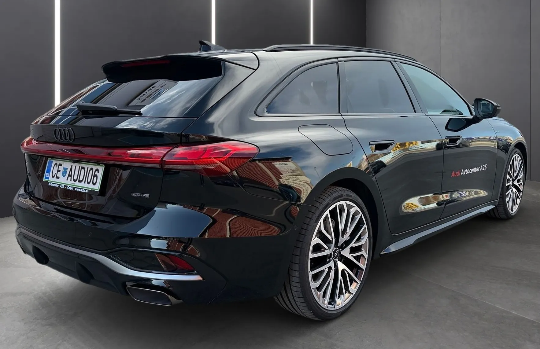 Zunanja slika - Audi A5 - Avant e-hybrid quattro 220 kW S tron.Business - 3
