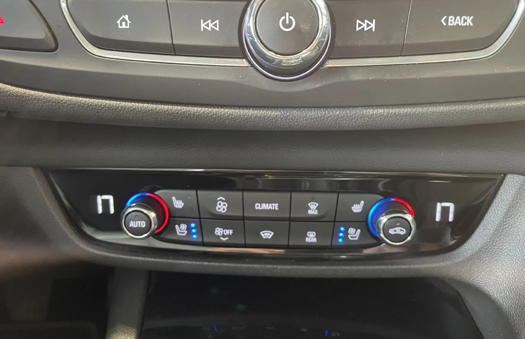 Zunanja slika - Opel Insignia - 1LAST-NAVI-360KAM-HLAJENJE-KEYLESS-RADAR-LED-USNJE - 15