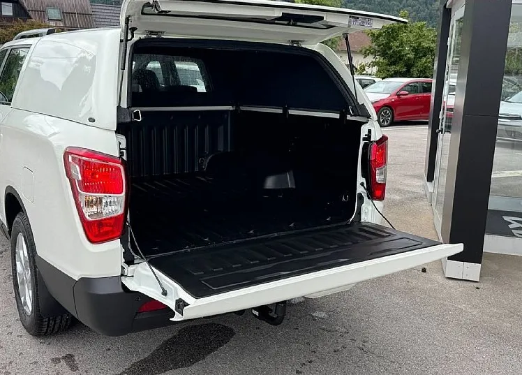Zunanja slika - SsangYong Musso - GRAND 2.2 XDi Ultimate+ 4WD A T - 6