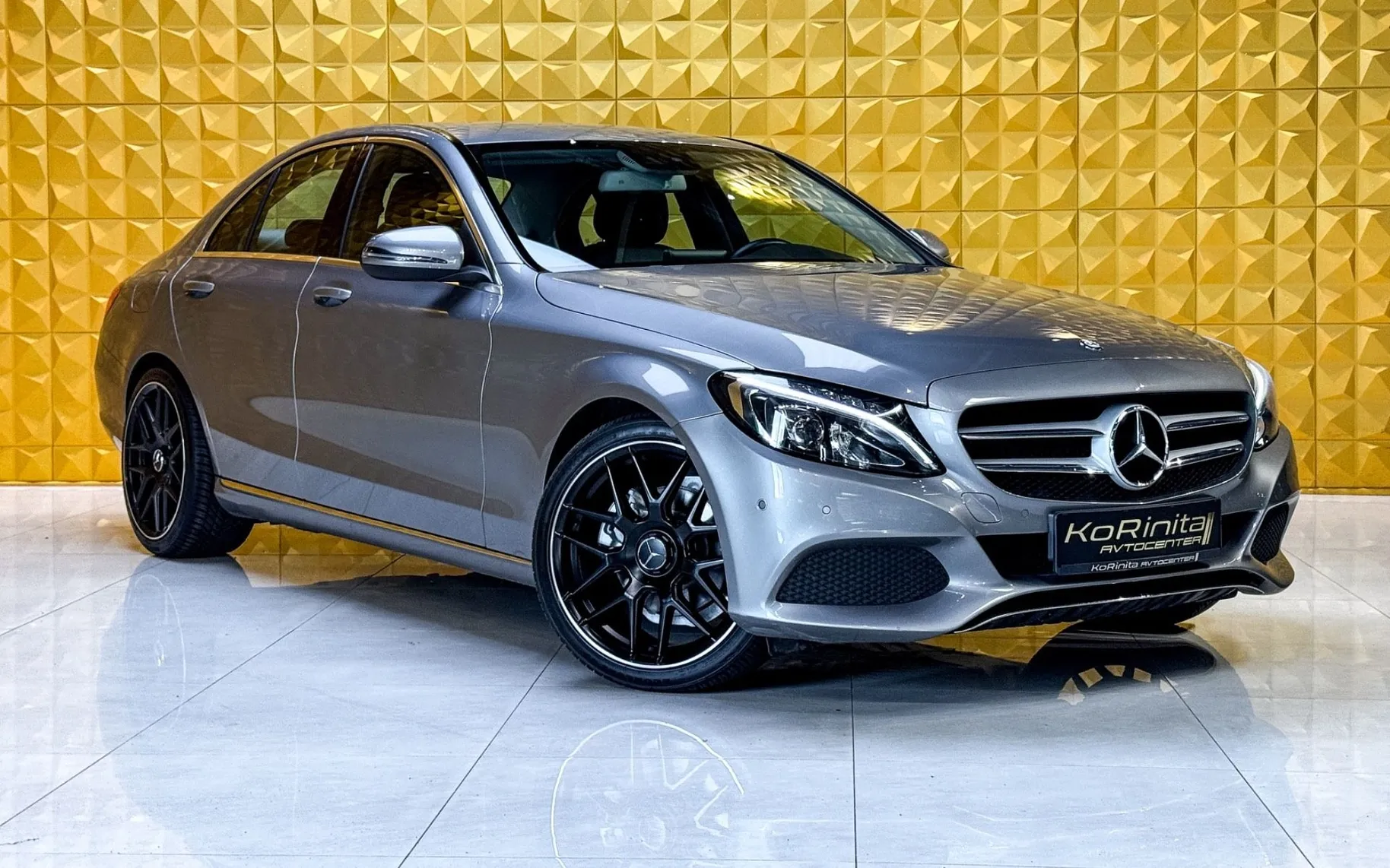 Zunanja slika - Mercedes-Benz C-Razred - C220d-LED-GRETJE-NAVI-PDC - 3