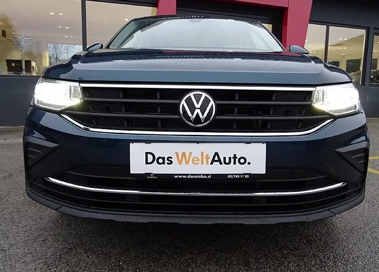 Zunanja slika - VW Tiguan - 2.0 TDI DSG Life 150KM - NAVI- LED - MAX ASIST- - 2