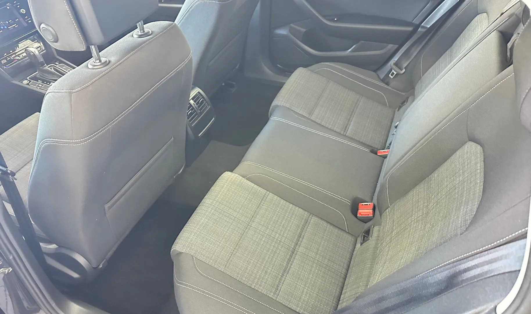 Zunanja slika - Volkswagen Passat - 2.0 TDI BMT SCR Business DSG.KAMERA.ACC.117.000 KM - 13