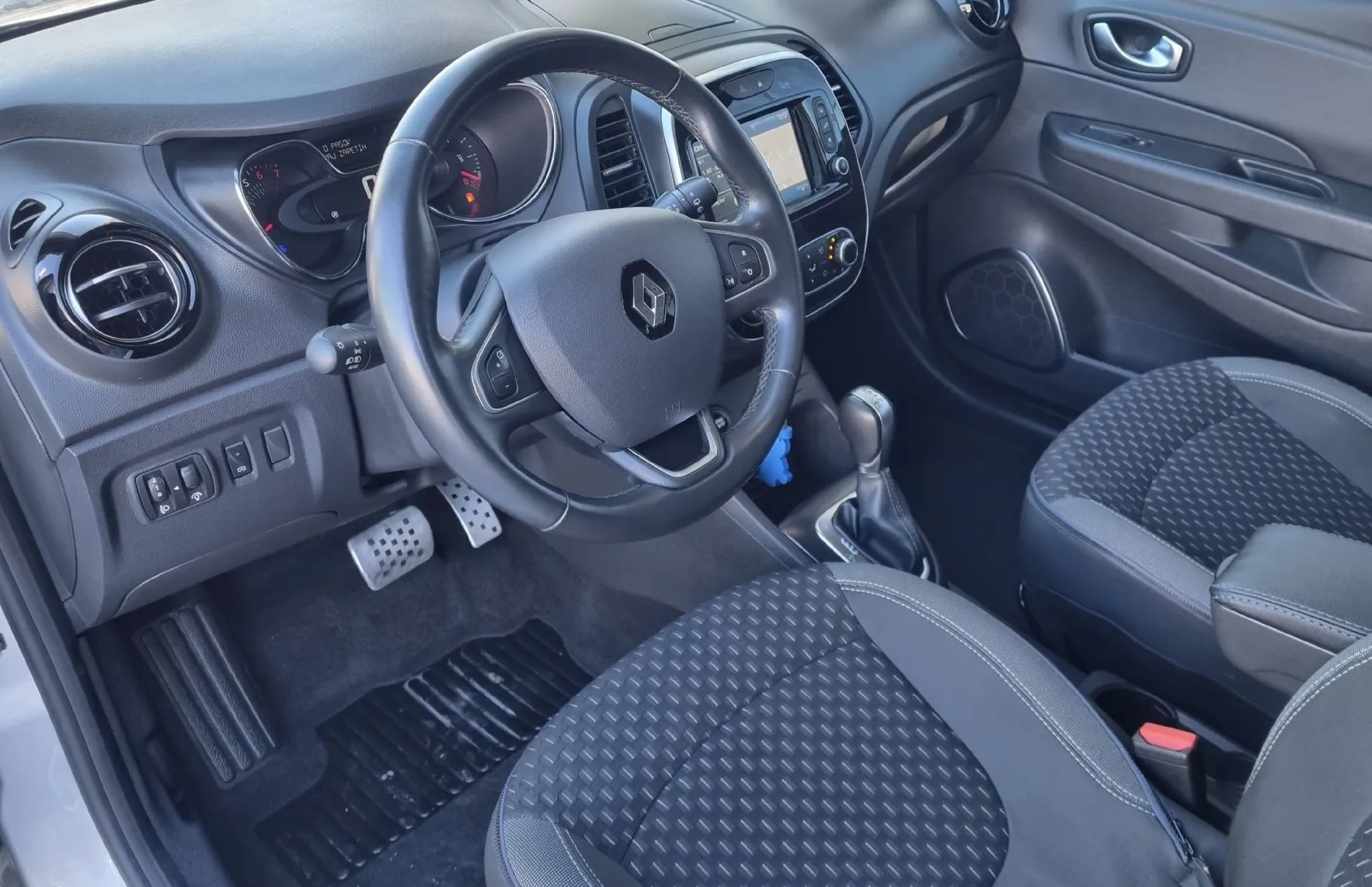 Zunanja slika - Renault Captur - Intens TCe 150 AVTOMATIK +VLEČNA KLJUKA+SERVISNA - 8