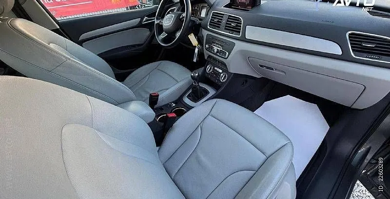 Notranja slika - Audi Q3 - 2.0 TDI - 11