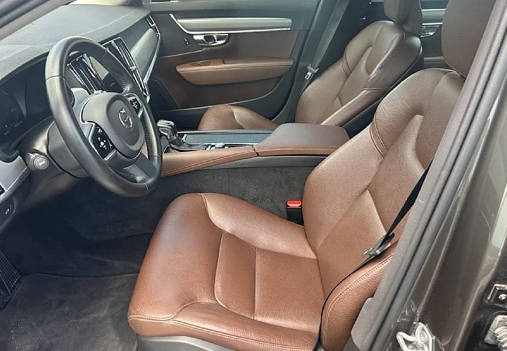 Zunanja slika - Volvo S90 - D3 Momentum Avt. - 9