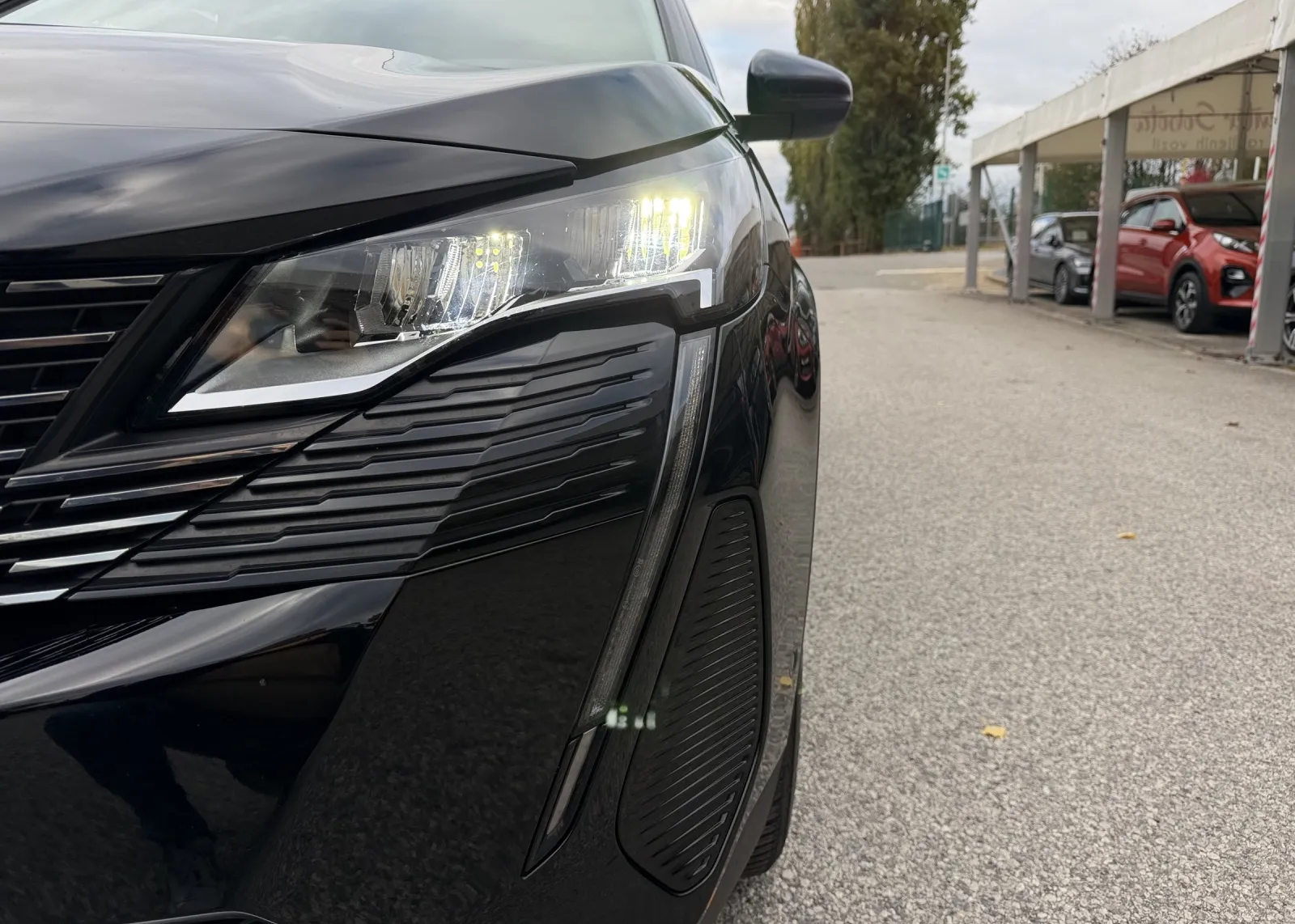 Zunanja slika - Peugeot 3008 - 1,5 BlueHDI 130 S&S Allure - 20