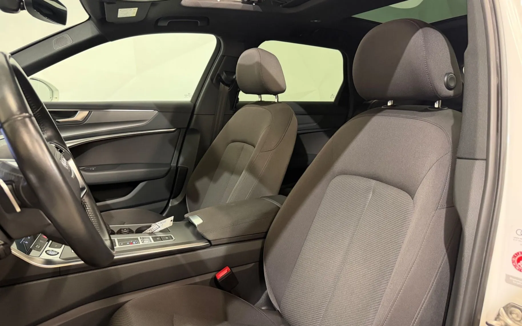 Notranja slika - Audi A6 Avant - 2.0 TDI-S-LINE-VIRTUAL-ACC-MATRIX-PANORAMA-NAVI-.. - 10