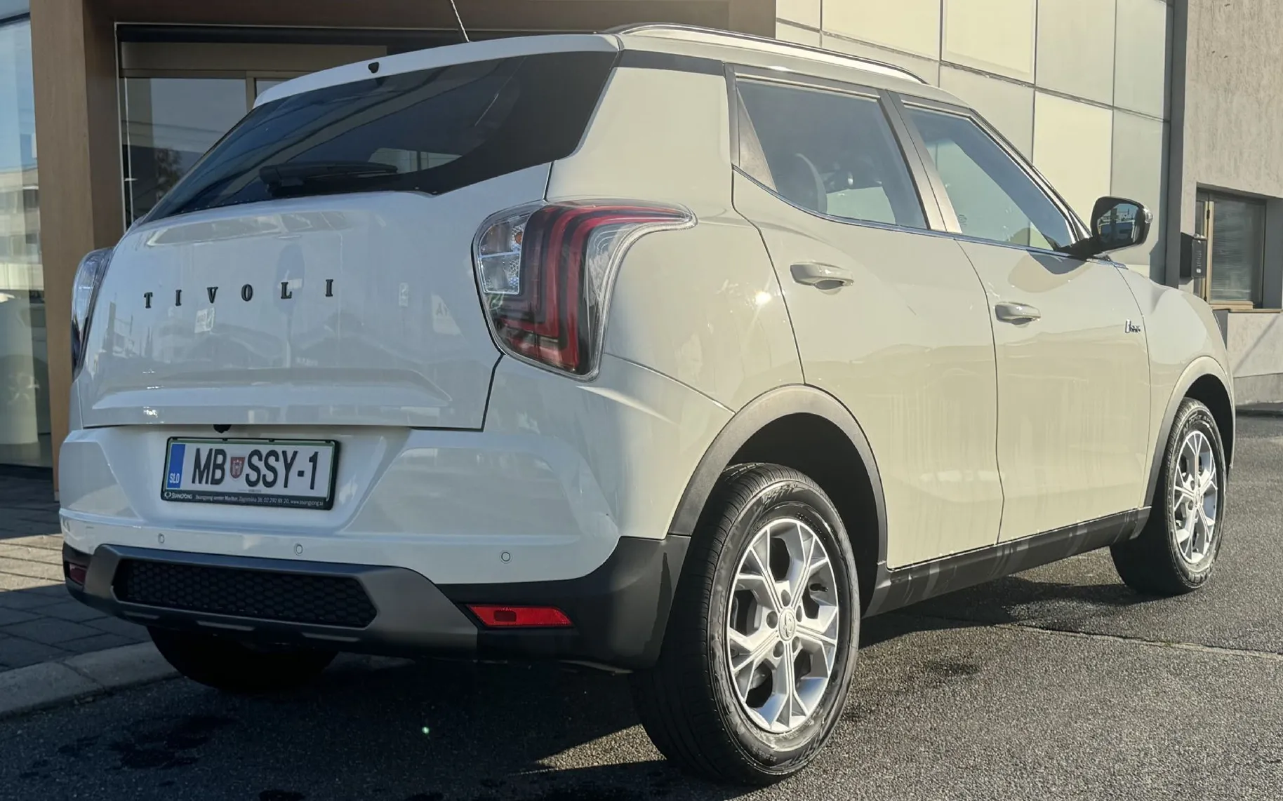 Zunanja slika - SsangYong Tivoli - Ssangyong  1.5 T-GDI FRESH TEMPOMAT-KAMERA-N - 6