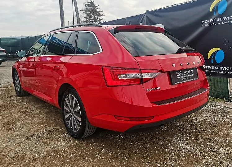 Zunanja slika - Škoda Superb - 2.0 TDI Sportline Combi DSG-MEMORY-VIRTUAL-NAVI-F1 - 5