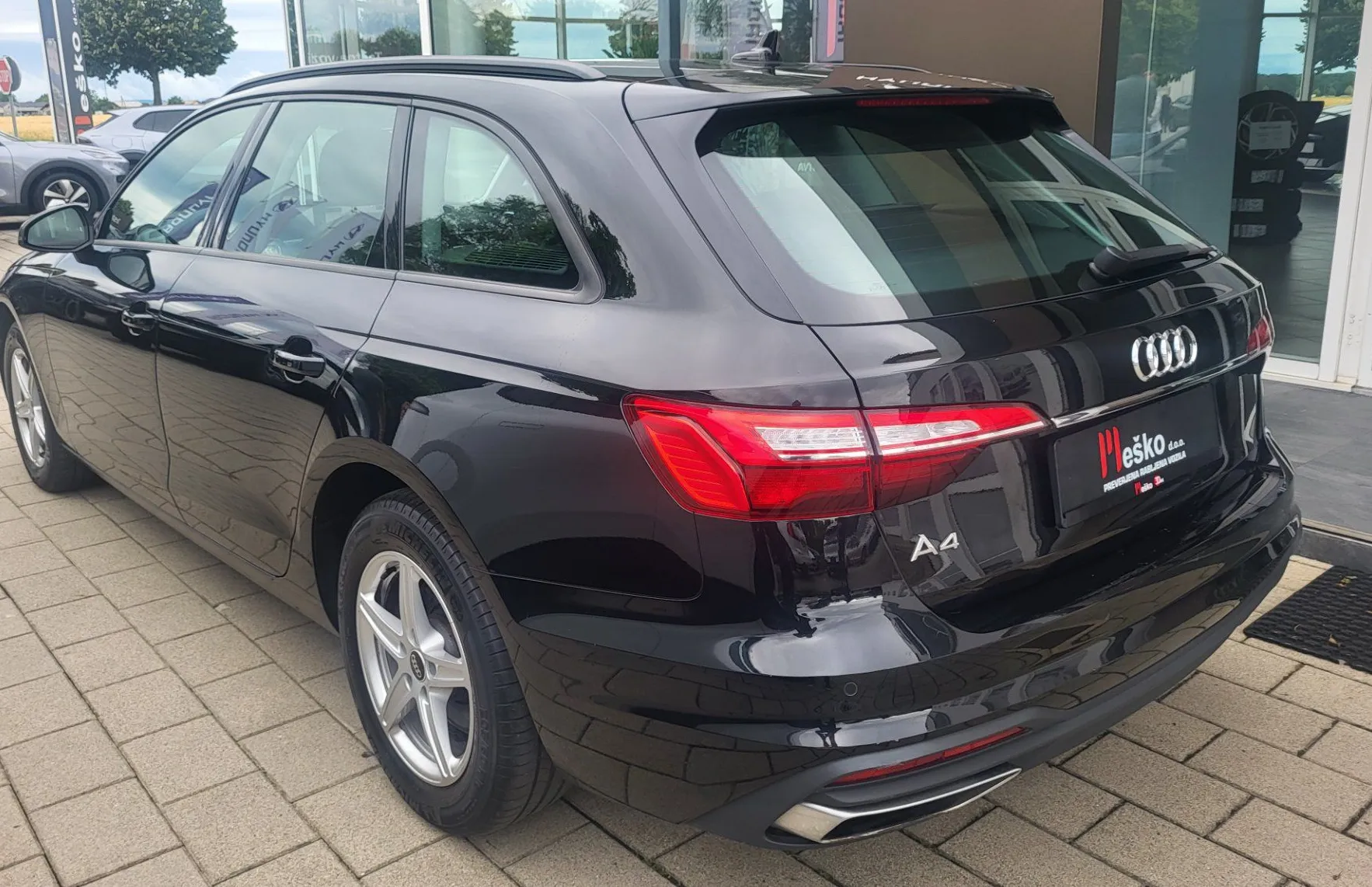 Zunanja slika - Audi A4 - Avant 2.0 TDI AUT navi-alu-pdc-led-radar temp-virtual - 5