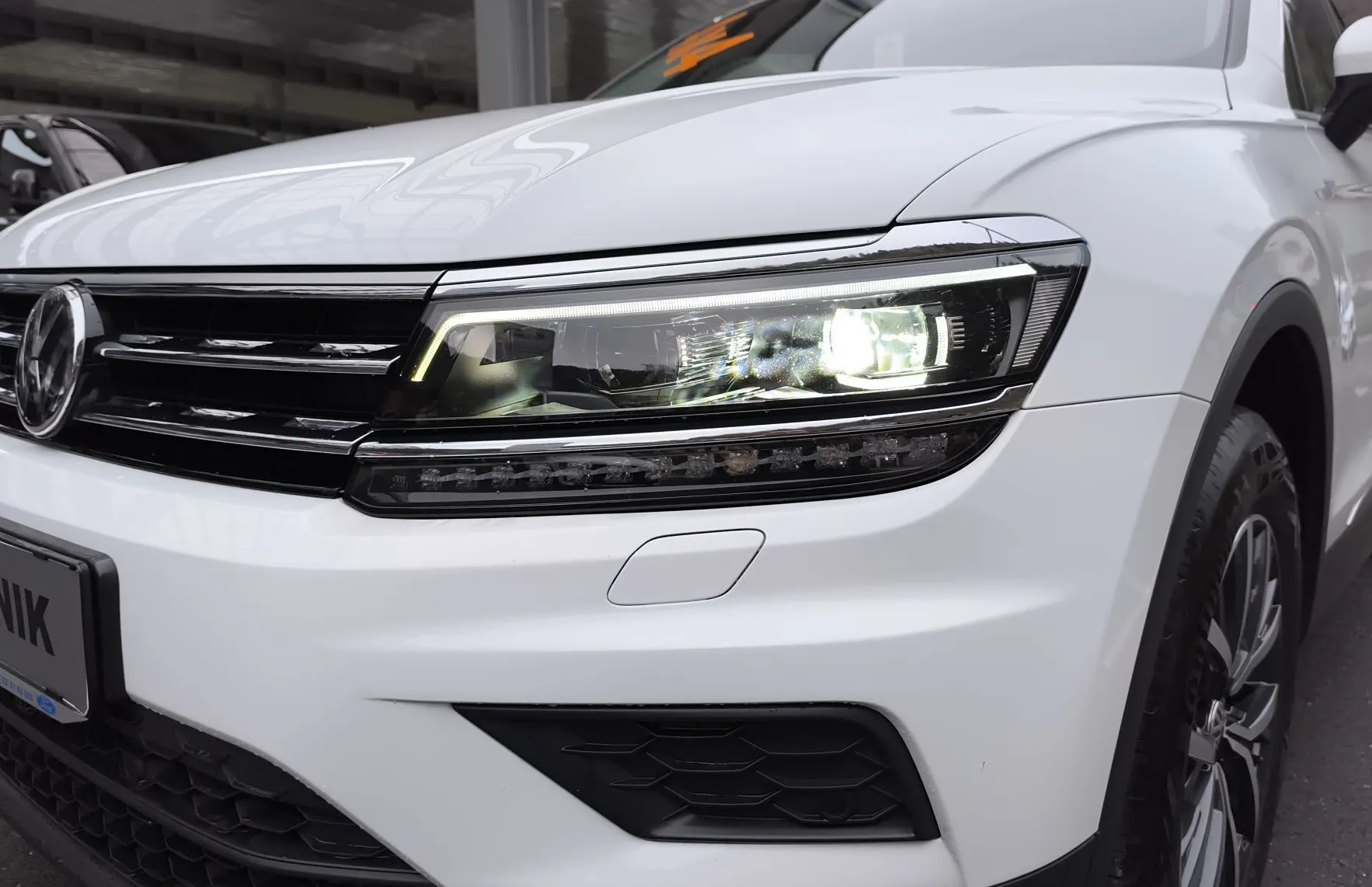 Zunanja slika - Volkswagen Tiguan - 2.0 TSI 4M DSG COMFORTLINE 190 PS-1.LAST.-VIRTUAL - 7