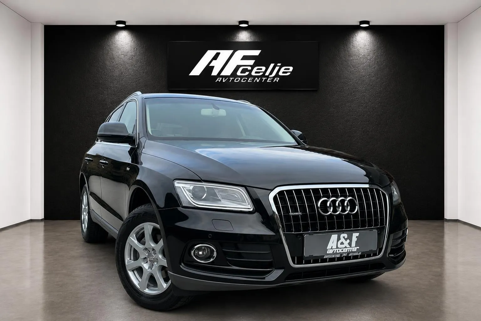 Zunanja slika - Audi Q5 - 2.0 TDI-Q-4X4-AUT-XENON-LED LIZING ZA TUJCE - 2