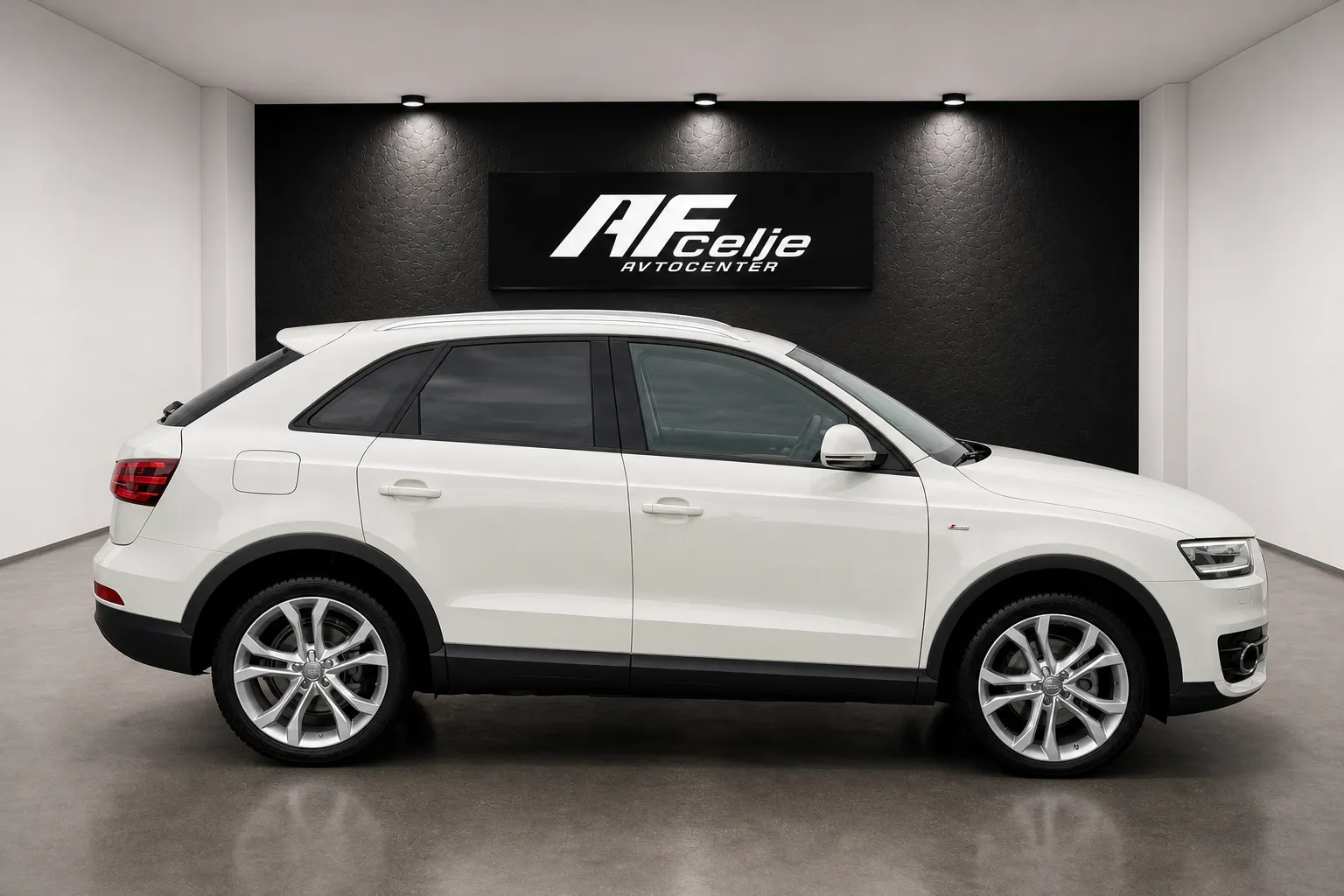 Zunanja slika - Audi Q3 - 2.0 TDI-91.000km-1 LASTNIK-LIZING ZA TUJCE-XENON.. - 4