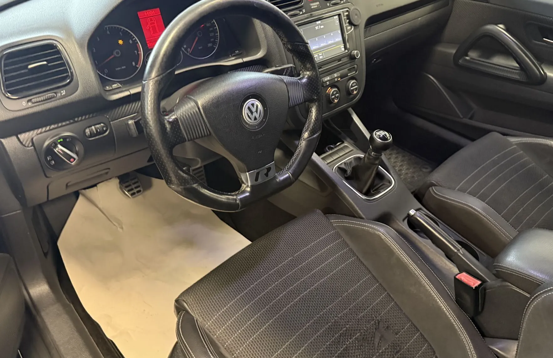 Zunanja slika - Volkswagen Scirocco - 1.4 TSI Sport -LED-ALU-TOUCHSCREEN-PDC- - 7