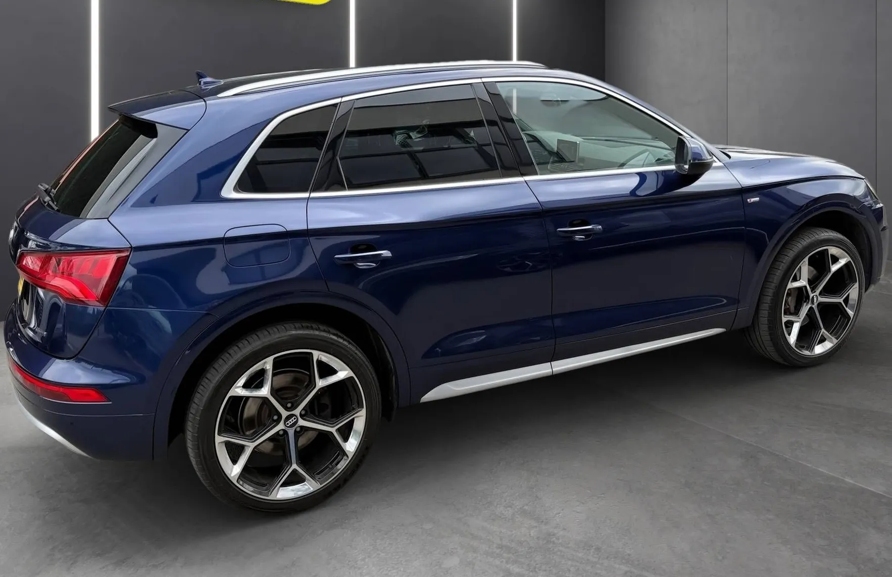 Zunanja slika - Audi Q5 - 40 TDI S LINE 4×4 RADAR VIRTUAL MATRIX NAVI KAME.. - 7