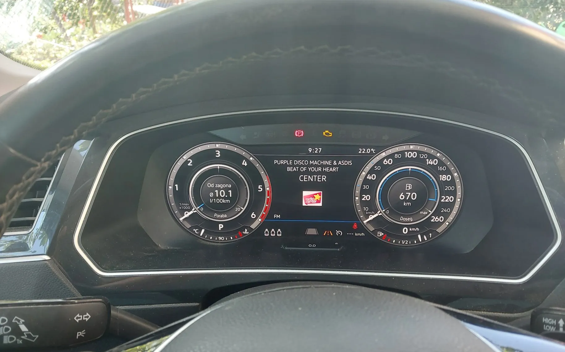 Notranja slika - Volkswagen Tiguan - 4motion 2,0 TDI BMT Highline DSG - 5