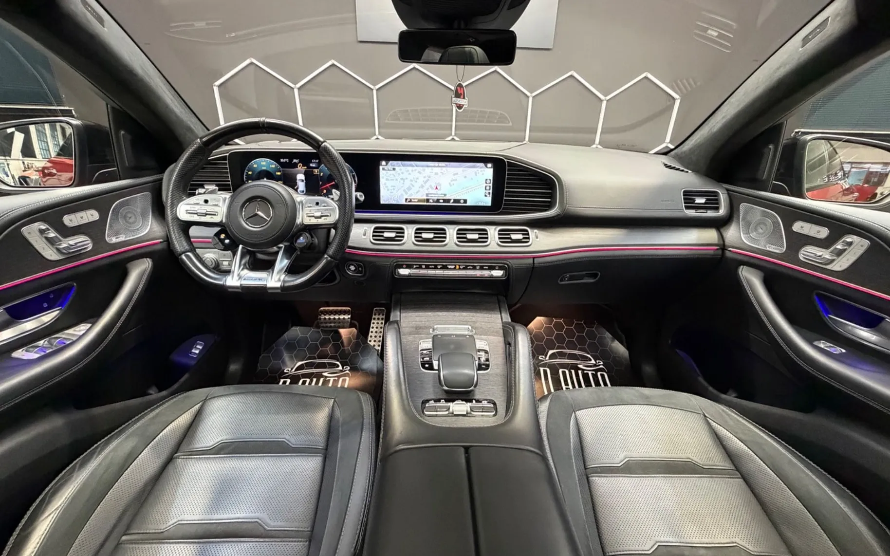 Notranja slika - Mercedes-Benz GLE coupe - 53 AMG 4MATIC | MAX OPREMA | 63 AMG LOOK - 8