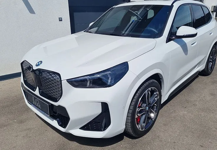 Zunanja slika - BMW iX1 - xDrive30 MSPORT PRO SLO..TOV.GARANCIJA. SUBVENCIJA - 2